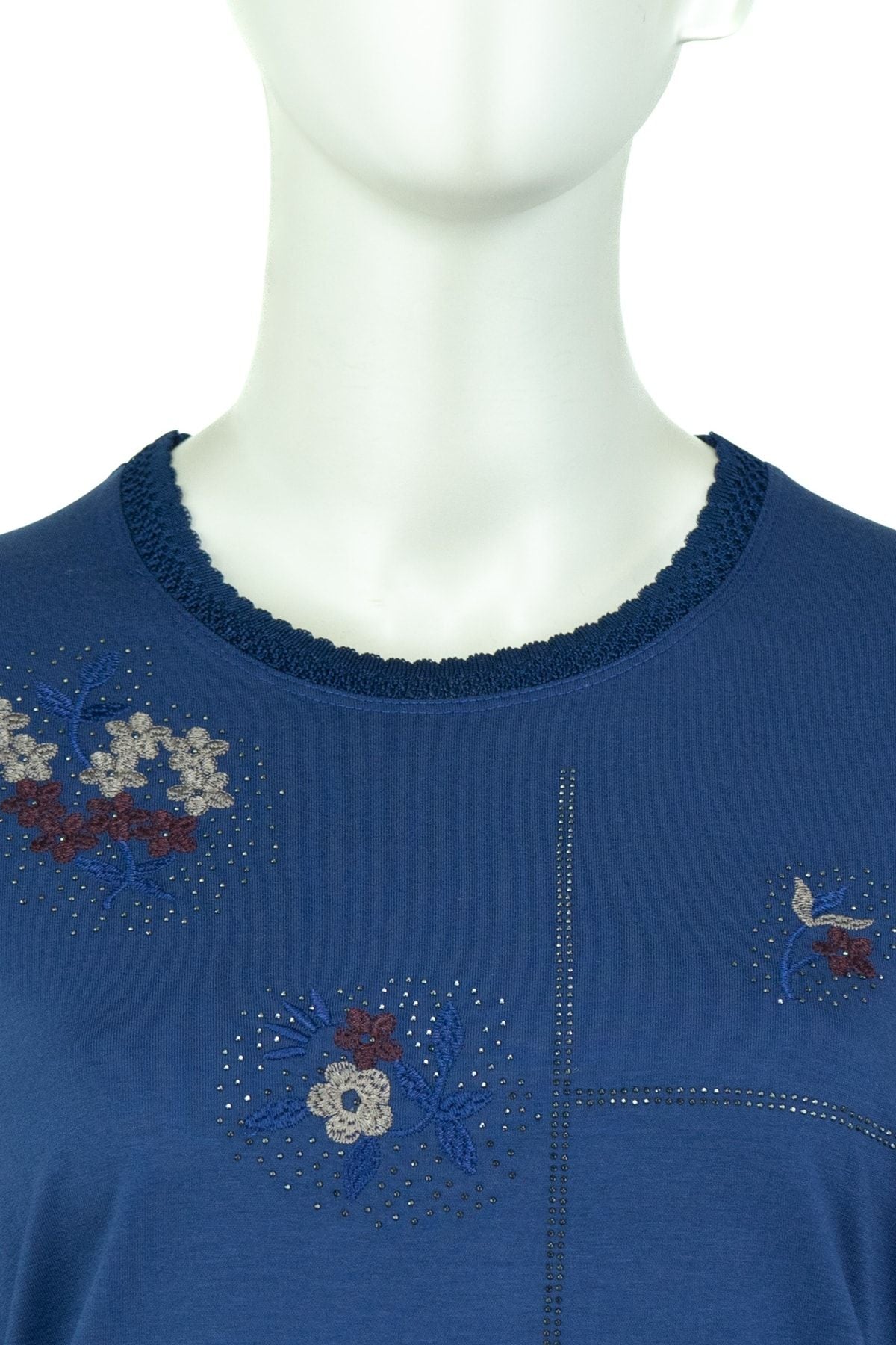 Kadın Şık Nakış Işlemeli Ve Taşlı Tam Kalıp Likralı Premium Viskon Penye Kumaş Anne Bluz